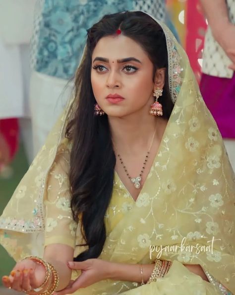 Tejasvi Prakash, Tejaswini Prakash, Shefali Jariwala, Dp For Instagram, Light Dresses, Tejaswi Prakash, Patiyala Suit, Tejasswi Prakash, Instagram Dp