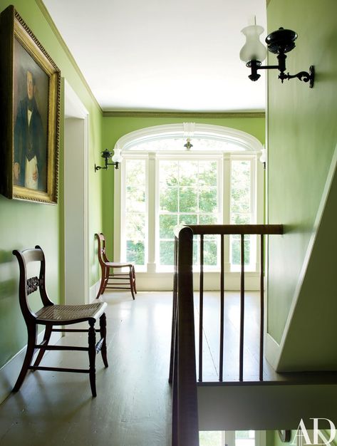 Hallway Wall Colors, Federal Style House, Traditional Staircase, Green Walls, New York Apartment, Green Rooms, Historic Home, Green Wall, Architectural Digest