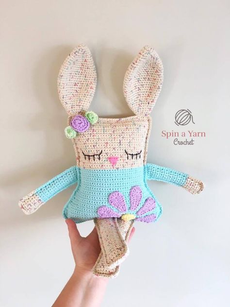 Ragdoll Bunny Ragdoll Toy, Amigurumi Rabbit, Crochet Bunny Pattern, Easter Crochet Patterns, Bunny Crochet, Crochet Rabbit, Toy Crochet, Spring Bunny, Easter Crochet