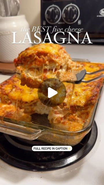 ADRI | RELATABLE MOM LIFE✨ on Instagram: "Like & Save🍝 If you want an easy recipe that will impress a crowd, this is it! I love to pair it with a tossed salad and garlic bread. I’ve made this for birthdays, holidays and special occasions. One tip, I always buy the blocks of cheese and shred them for the cheesiest results🧀

The Recipe ⬇️

Preheat oven to 350
Seasonings(measure with your 💓)
Salt, pepper, Italian seasoning, garlic powder, onion powder, and sugar

THE SAUCE
12 Lasagna noodles
1/2 white onion finely chopped 
1 lb 80/20 ground beef 
48 oz pasta sauce(I use Rao’s or ALDIs specially selected)

Cook lasagna noodles according to package directions. Drain and set aside. Heat 1 tablespoon of oil over medium heat,  add onions and ground beef. Season with onion powder, garlic powder, Bread Lasagna Recipes, Lasagna With Mozzarella Only, Rao’s Lasagna Recipe, Lasagna Recipe Slow Cooker, Natasha’s Kitchen Easy Lasagna, Natasha’s Kitchen Lasagna, Lasagna With Bachemelle Sauce, Beef Enchiladas, Tossed Salad