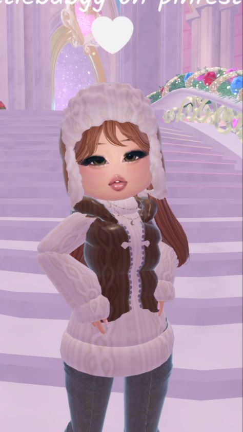 Cute Patterns Royale High, Simple Royal High Outfits, Royal High Winter Outfits Ideas, Royale High Hoodie Hack, Cozy Sweater Royale High, Cozy Sweater Outfits Royale High, Royale High Cartoon Outfits, Cozy Sweaters Outfits, Royale Outfits