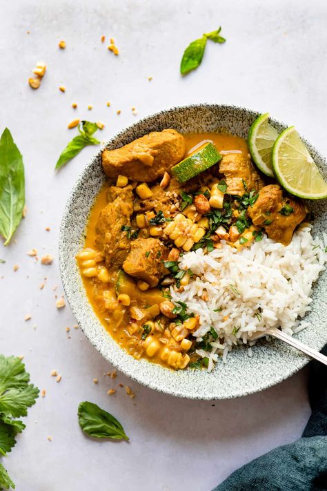 Pork With Peanut Sauce, Thai Pork Tenderloin Recipes, Curry Pork Tenderloin, Indian Pork, Pork Filet, Pork Curry, Aldi Recipes, Red Thai, Coconut Curry Sauce