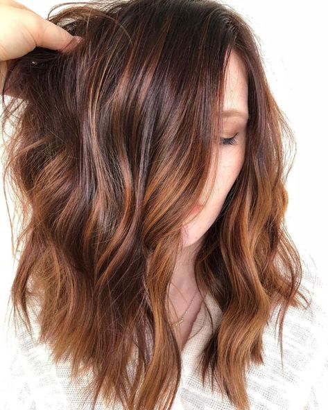 50 Fashionable Hairstyles for Dark-Brown Hair with Highlights Medium Auburn Hair, Auburn Hair With Highlights, Dark Brown Hair With Highlights, Auburn Balayage, Highlights Ideas, Brown Hair Shades, Brown Ombre Hair, Hair With Highlights, Hair Adviser