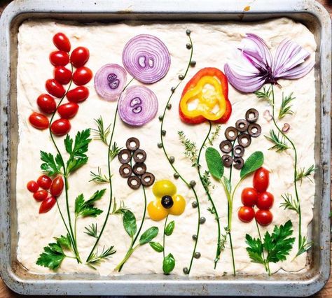 Foccacia Decoration, Focaccia Decoration, Garden Foccacia Bread, Easter Focaccia, Focaccia Bread Art, Focaccia Art, Foccacia Bread, Pizza Art, Bread Art