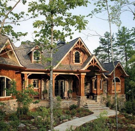 We Do Love Rustic Luxury Homes (24 Photos) - Suburban Men Cottage Shutters, House Architecture Styles, Rustic Exterior, Country Craftsman, Mountain House Plans, Modern Craftsman, Craftsman Style Homes, Craftsman Style House Plans, Modern Farmhouse Exterior