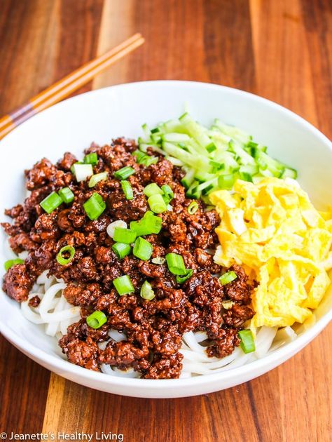 Zha Jiang Mian Recipe - Jeanette's Healthy Living Barbecue Spare Ribs, Egg Omelet, Ground Meat Recipes, Homemade Noodles, Dash Diet, Spare Ribs, Pasta Noodles, Meat Sauce, Authentic Recipes