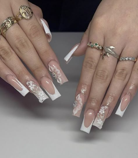 White Flower Charm Nails, Gucci Nails, Teen Nails, Quinceanera Nails, Tapered Square Nails, White Acrylic Nails, Ombre Acrylic Nails, Long Acrylic Nail Designs, Pretty Gel Nails