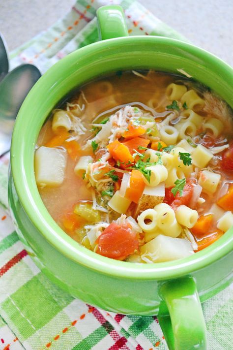 Sicilian Chicken Soup gets a little bit of heat from the white pepper. So good! Sicilian Chicken Soup, Sicilian Chicken, Italian Chicken Soup, Chicken Soup Recipe, Hearty Dinner, Crock Pot Soup, Chicken Soup Recipes, Chicken And Vegetables, Stew Recipes