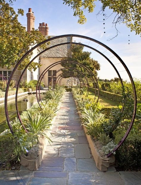 Pergola Cover, Garden Vines, Garden Arbor, Garden Arches, Classic Garden, Have Inspiration, Garden Pictures, Diy Pergola, Garden Pathway