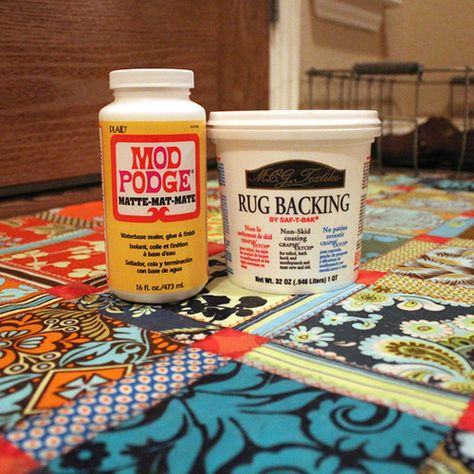 A floor cloth that doesn't slip and slide, or get caught on the door AND is cleanable!  Mod Podge and Rug Backing on fabric make it all possible! Painted Floor Cloths, Rug Backing, Painted Floor, Chalk Painting, Painted Rug, Floor Cloth, Diy Flooring, Diy Rug, Painted Floors