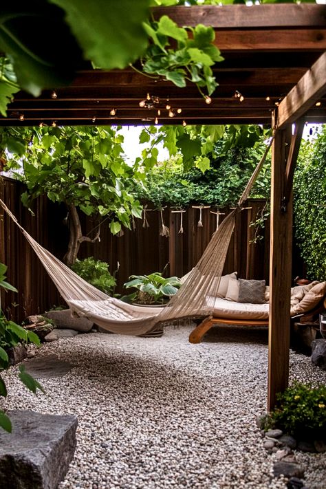 Outdoor Hammock Area, Hammock Ideas Backyard, Backyard Hideaway, Secret Garden Ideas, Hammock Garden, Aesthetic Backyard, Dreamy Backyard, Backyard Hammock, Garden Nook