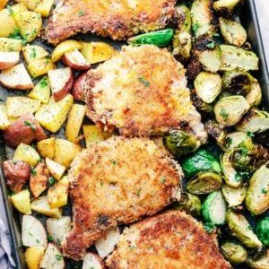 Sheet Pan Crispy Cheddar Pork Chops - The Recipe Critic Cheddar Pork Chops, Coated Pork Chops, Pork Chop Sheet Pan, Pork Chop Recipes Air Fryer, Cheese Pork Chops, Pan Pork Chops, Regular Meals, Easy Foods, Sheet Pan Suppers