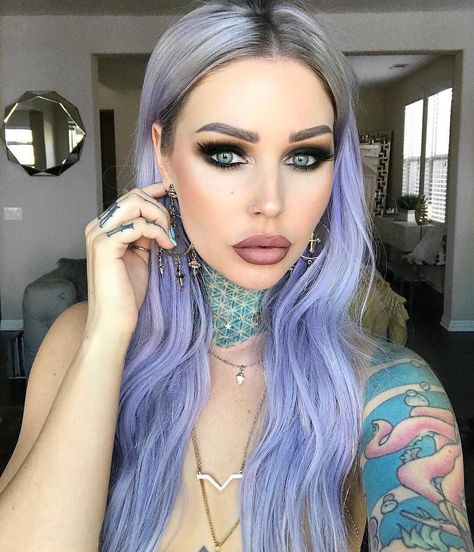 Halloween Makeup Eyes, Periwinkle Hair, Dyed Bangs, Kristen Leanne, Arctic Fox Hair Color, Pretty Makeup Looks, Lilac Hair, Hair Idea, Feeling Inspired