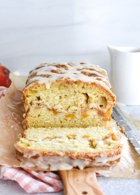 Peach Loaf Cake, Peach Loaf, Brown Butter Glaze, Basic Muffin Recipe, Maple Frosting, Butter Glaze, Crunch Recipe, Maple Brown, Peach Cake