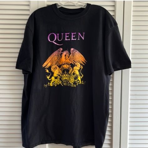 Authentic Queen Crest Tee. Licensed by Queen Queen Shop, Cotton Tee, Queen, Plus Fashion, Closet, Fashion Trends, Fashion Tips, Clothes Design, Black