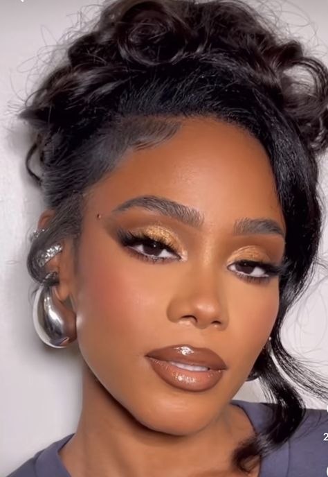 Neutral Gold Makeup Looks, Nude Make Up Glam, Brown And Gold Makeup Looks Black Women, Champagne Makeup Look Black Women, Gold Brown Makeup Looks, Gold Brown Eye Makeup, Sparkly Makeup Looks Black Women, Brown Soft Glam Makeup, Gold Make Up Looks Natural Makeup