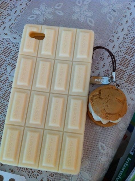 Chocolate phone case~ Chocolate Phone Case, Choco Girl, Choco Biscuit, Long Car Trips, Chocolate Girls, Food Accessories, Pretty Phone Cases, Fake Food, All Things Cute