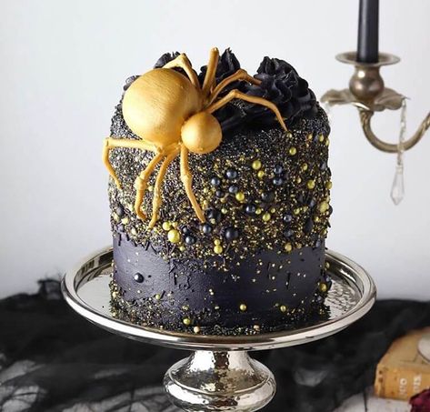 Check out these best ideas and try to make a Halloween cake for your kids or family on Halloween in 2020. In my opinion, it is very worthwhile. Halloween Cake Design, Halloween Cake Ideas, Scary Halloween Cakes, Halloween Cake Recipes, Spooky Halloween Cakes, Halloween Torte, Pasteles Halloween, Scary Cakes, Spider Cake