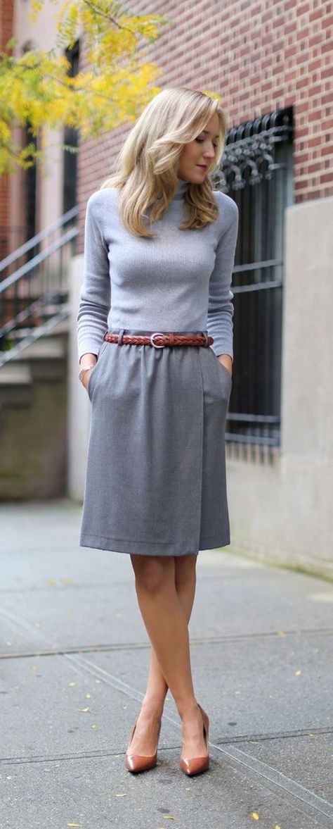 best-casual-dresses-for-40-year-old-women Classy Skirts, Look Office, Trendy Business Casual, Spring Work Outfits, Summer Office, Business Outfits Women, Business Casual Work, Summer Work Outfits, Classy Work Outfits