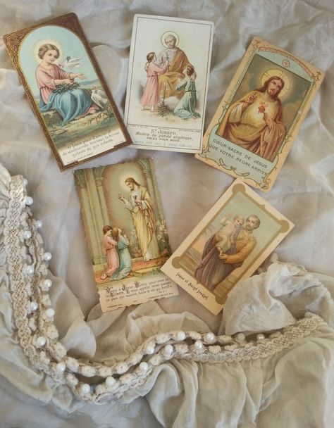 Hail Mary Prayer, Catholic Decor, Mama Mary, Gods Love Quotes, Healing Words, Catholic Art, God Loves Me, God First, Roman Catholic