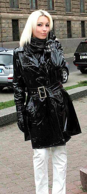 Black PVC Raincoat Mantel Cape, Black Mac, Raincoat Fashion, Rainwear Girl, Black Raincoat, Vinyl Fashion, Rubber Raincoats, Rainwear Fashion, Vinyl Raincoat