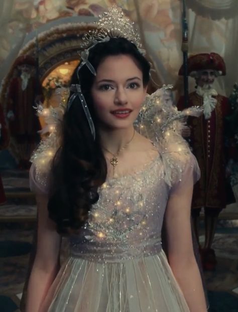 Realms Aesthetic, Nutcracker Movie, Disney Nutcracker, Nutcracker And The Four Realms, Couples Disney, Walburga Black, Nutcracker Costumes, Elizabeth Mcgovern, Disney Live Action Movies