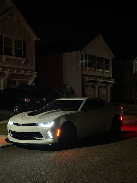 white camaro , camaro , ss camaro White Camaro Aesthetic, White Camaro, Black Camaro, Camaro 2ss, Camaro Car, Dropped Trucks, Chevrolet Camaro Zl1, Inspirational Movies, Car Icons