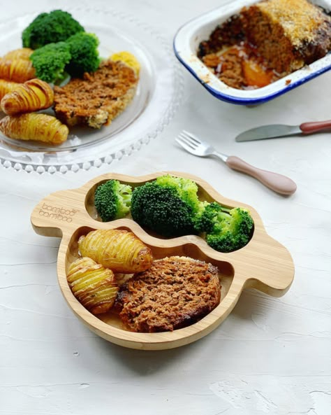 Broccoli Aesthetic, Baby Meatloaf, Broccoli Drawing, Picky Toddler Meals, Baby Lunch, Beef Meatloaf, Easy Baby Food Recipes, New Potatoes, Baby & Toddler Food