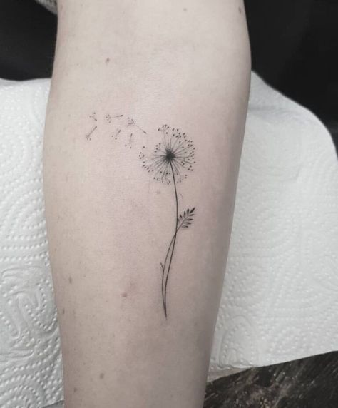 185+ Best Dandelion Tattoos Designs for Men and Women (2022) - TattoosBoyGirl Daisy Dandelion Tattoo, Dainty Dandelion Tattoo, Fine Line Dandelion Tattoo, Small Dandelion Tattoo, Dandelion Images, Tattoo Dandelion, Dandelion Tattoo Meaning, Dandelion Tattoos, Dandelion Tattoo Design