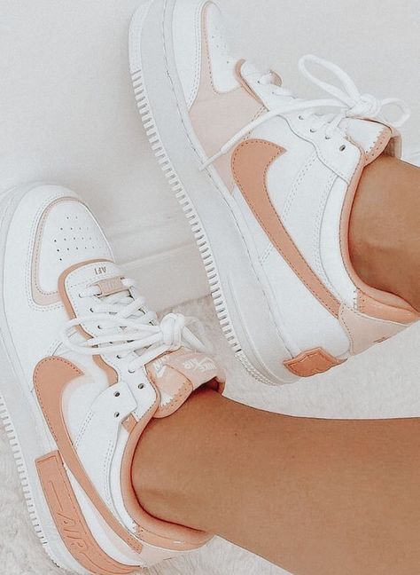 Wallpaper Nike, Air Force 1 Shadow, Trendy Shoes Sneakers, White Nike Shoes, Dr Shoes, Nike Fashion Shoes, Nike Shoes Girls, Preppy Shoes, Jordan Shoes Girls