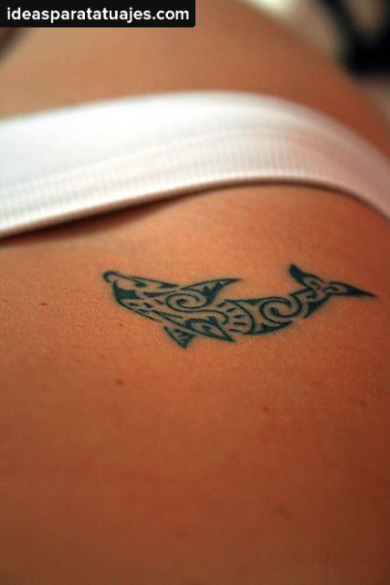 @tattoocrazy123 Dolphin Tattoos, Dolphin Tattoo, Tattoos Photo, Dolphins Tattoo, Tato Henna, Hawaiian Tattoo, Dream Tattoos, Henna Tattoo Designs, Symbolic Tattoos