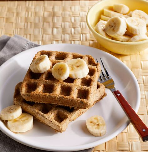 Wfpb Breakfast, Oat Waffles, Vegan Bakes, Forks Over Knives Recipes, Oatmeal Flavors, Vegan Waffles, Wfpb Recipes, Vegan Breakfasts, Whole Foods Plant Based