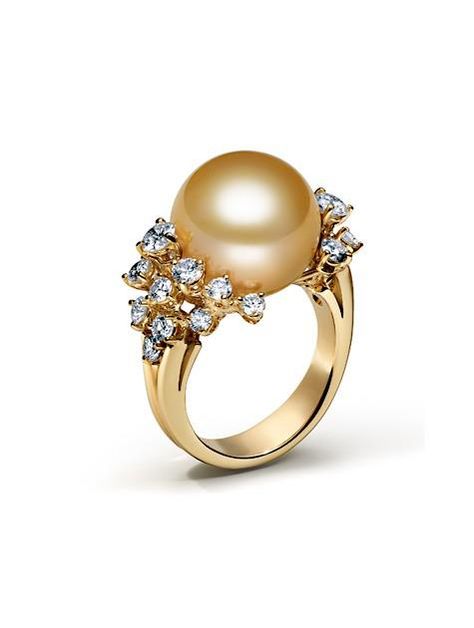 this Mikimoto ring is perfect Golden Pearl, Pearl Rings, Mikimoto Pearls, Pearl And Diamond Ring, Sea Pearl, White Ring, Pearl Ring, Luxury Jewelry, Pearl Jewelry