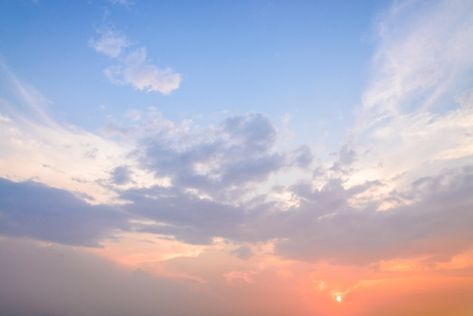 Clouds twilight times | Free Photo #Freepik #freephoto #freebackground #freeblue-background #freelight #freecloud Clouds Background For Editing, Sky Bg, Blue Sky Images, Sky Texture, Sky Photoshop, Sky Textures, Free Sky, Dusk Sky, Photoshop Rendering