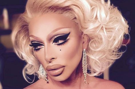 this posted By Bryan Rindfuss on Mon, Feb 4, 2019 shows another drag queen that passes very well. Raven Drag Queen, Raven Drag, Drag Queen Race, Drag Queen Outfits, Drag Make-up, Rupaul Drag Queen, Drag Queen Makeup, Drag Makeup, Queen Makeup