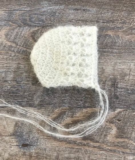 Mohair Bonnet, Vintage Bonnet, Newborn Baby Bonnet, Crochet Baby Bonnet, Bonnet Crochet, Mohair Knit, Baby Bonnet, Newborn Photo Props, Newborn Photo