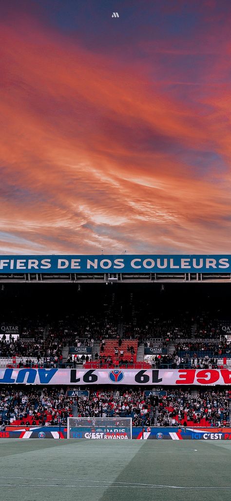 Psg Wallpaper, Imagenes Aesthetic, Paris Saint Germain Fc, Football Life, Qatar Airways, 4k Wallpaper, Paris Saint, Paris Saint-germain, Saint Germain