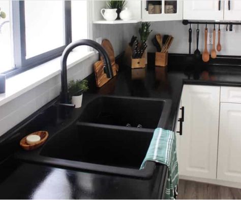 Black Sink Kitchen Black Counter, Black Counter Black Sink, Black Countertops Black Sink, Black Countertop With Black Sink, Black Sink With Black Countertop, Black Sink Black Countertop, Black Kitchen Sink Ideas, Laminate Countertops White Cabinets, Black Sinks In Kitchen