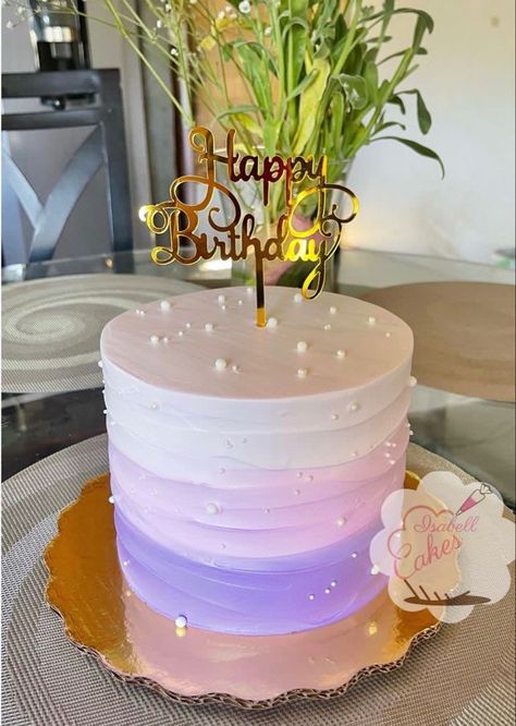 Plain Birthday Cake, Cake Designs Easy, Fruit Table Ideas, My Berry First Birthday, First Communion Cookies, Barbie Themed Cake, Communion Cookies, Stylish Cake, Mexican Fruit