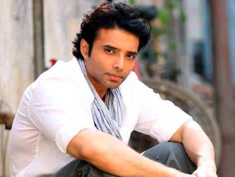 Uday Chopra, Yash Chopra, Brother Wedding, Marriage Photos, Medical School Motivation, Broken Leg, School Motivation, Movie List, Medical School