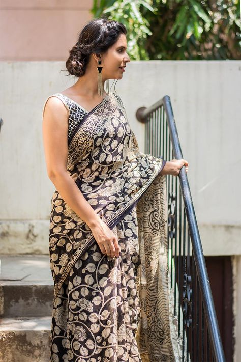 Black and white Kalamkari printed chiffon saree  #saree #blouse #houseofblouse #indian #bollywood #style #black #white #printed #kalamkari #semi #chiffon Black And White Saree, Printed Chiffon Saree, Kalamkari Prints, Sari Style, Latest Saree Blouse, Designer Blouses Online, Elegant Sarees, House Of Blouse, Kalamkari Blouse