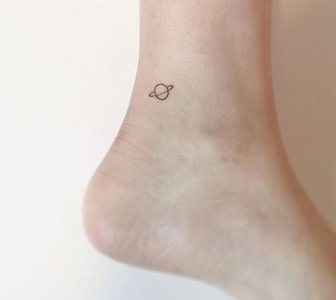 Small Simple Tattoos, Small Girly Tattoos, Sharpie Tattoos, Small Girl Tattoos, Small Tattoos Simple, Friendship Tattoos, Cute Tiny Tattoos, Stomach Tattoos, Cute Small Tattoos