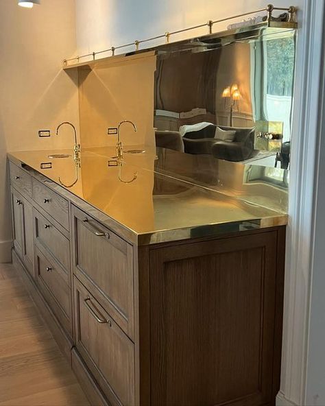 Martin De Winter on Instagram: "Unlacquered brass counter top with baby sink, backsplash and floating shelves ( swipe to see all) This brass will beautifully patinated overtime.  WARNING unlacquered brass is NOT for everyone ;) ! Are you someone who could handle the natural patina or is it not for you ?  . . . . . . . #handmade #countertop #brasscountertop #unlacqueredbrass #fabrication #fab #artisan #patina #brassoatina #interior #interiordesign #interiordesigning #madeinamerica" Sink Backsplash, Brass Kitchen, Coffee Station, Unlacquered Brass, Counter Top, Brushed Brass, Made In America, Backsplash, Floating Shelves