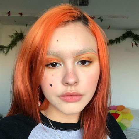 ernie on Instagram: “pffftt pfffttt thats me farting so hard my eyebrow color flew off” Enya Umanzor Orange Hair, Ct Makeup, Bleached Eyebrows, Enya Umanzor, Bushy Eyebrows, Eyebrow Color, Thats Me, Cool Makeup Looks, Ethereal Makeup