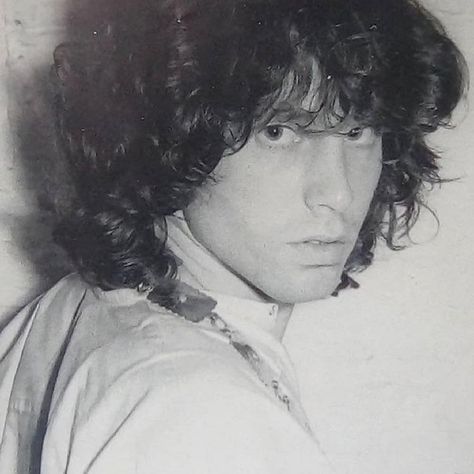 Jim Morrison Icons, Jim Morrison Pfp, Jim Morrison Aesthetic, Jim Morrison Rare, Jim Morrison Poster, Jim Morrison Color Photos, Jim Morrison Side Profile, Jim Morrison Black And White, Jim Morrison Portrait