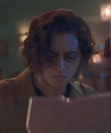 Cole Sprouse 2023* Lisa Frankenstein Lisa Frankenstein Cole Sprouse, Lisa Frankenstein Movie, Cole Sprouse Lisa Frankenstein, Lisa Frankenstein Pfp, The Creature Lisa Frankenstein, Lisa Frankenstein Aesthetic, Creature Aesthetic, Zombie Frankenstein, Silly Creature