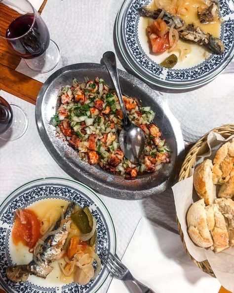 Best tascas in Porto to try Portuguese tapas | Blog Portoalities Portuguese Tapas, Portuguese Street Food, Portuguese Restaurant, Porto Food, Portugal Food Traditional, Porto Portugal Food, Faro Portugal Food, Best Restaurants In Porto, Veal Stew