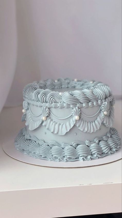 White And Blue Vintage Cake, Popular Cakes Designs, Cinderella Birthday Cake Simple, Blue Lambeth Cake, Something Blue Cake, Light Blue Vintage Cake, Vintage Heart Cake Blue, Baby Blue Birthday Cake, Light Blue Birthday Cake