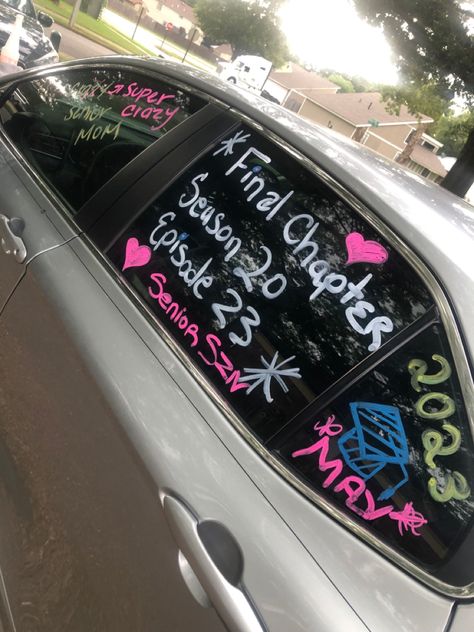 Senior Chalk Marker Car, Car Decorating Senior Year, Senior Cars, Senior Parade, Senior Car Decorating Ideas, Senior Era, Graduation Cap Decoration Nursing, Car Decorating, Senior Year Things