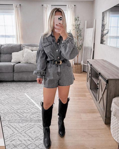 Denim romper but make it fall🖤🤠 — launching 10.16 at 7pm cst! #nashvilleoutfits #nashvillefalloutfits #denimromper #concertoutfit Black Denim Romper, Nashville Fall, Nashville Outfits, Denim Romper, Short Leggings, Tops Fall, Acid Wash, Concert Outfit, Belt Buckle